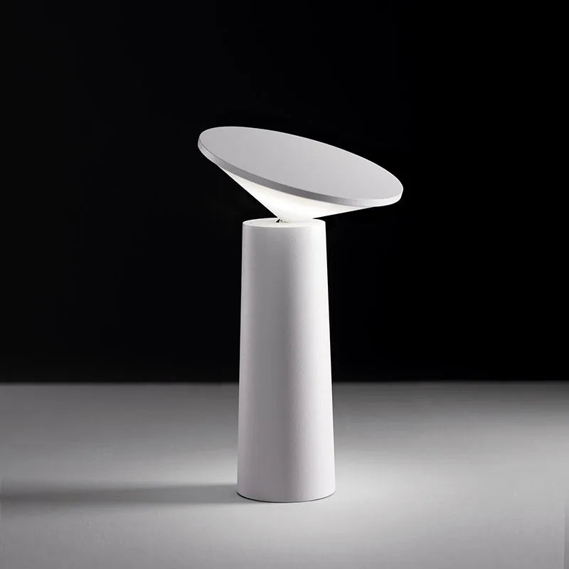 – Nowoczesna Lampa Stołowa z USB