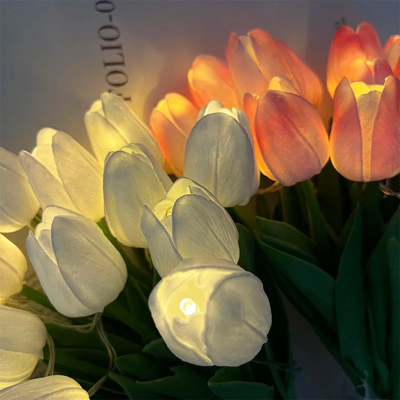 Lampa LED z sztucznym bukietem tulipanów idealna na prezenty lub jako dekoracja domu na przyjęcia weselne