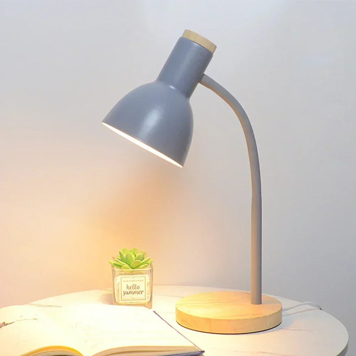 Oświetlenie Jesienne i Zimowe | Nordic Creative Wood Art Żelazna Lampa Biurkowa LED - Moxie