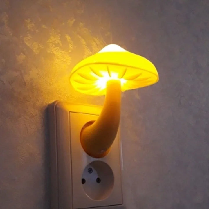 Lampka nocna LED Lumipilz | Z czujnikiem zmierzchu | Ciepłe żółte światło i oszczędność energii | 8×10 cm