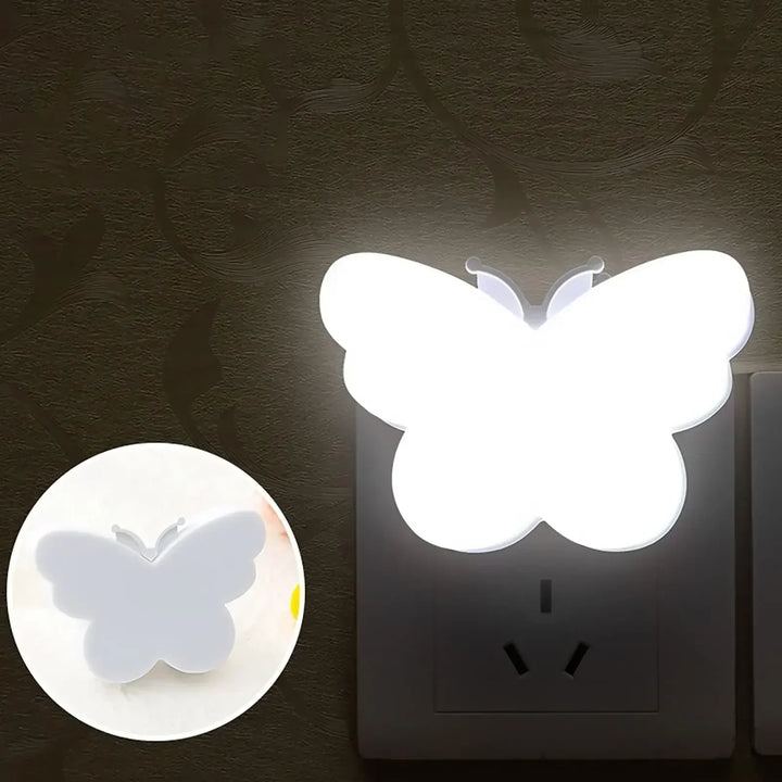 GlowEase LED Nocna Lampa | Automatyczny Czujnik Światła | Ciepłe Białe Światło Komfortowe