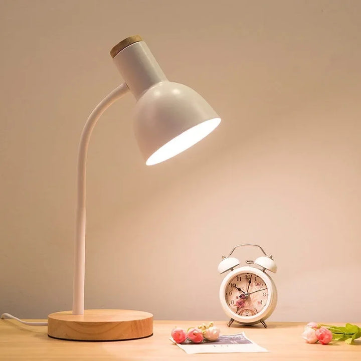 Oświetlenie Jesienne i Zimowe | Nordic Creative Wood Art Żelazna Lampa Biurkowa LED - Moxie