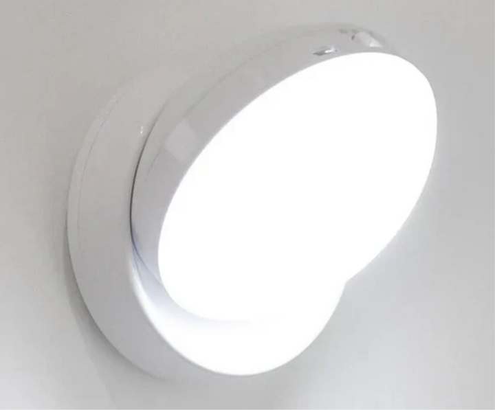 Inteligentna Lampa Nocna z Czujnikiem Ruchu – Oszczędność Energii i Automatyczne Włączanie