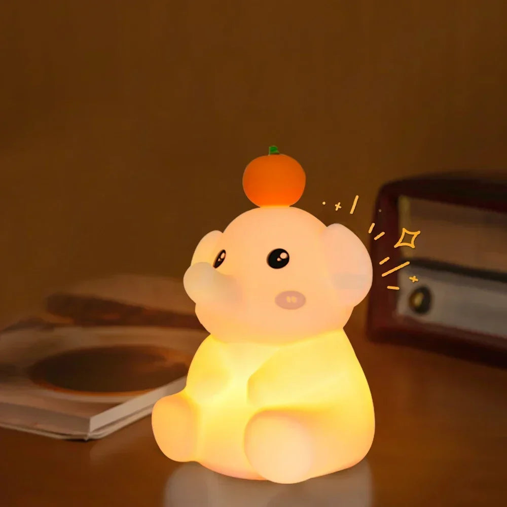 LumiDum LED Nocna Lampa | Miękki Silikon | 3 Poziomy Jasności | Przenośna i Ładowalna | 17,7 × 9,1 cm