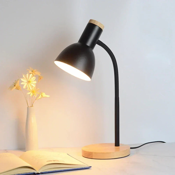 Oświetlenie Jesienne i Zimowe | Nordic Creative Wood Art Żelazna Lampa Biurkowa LED - Moxie