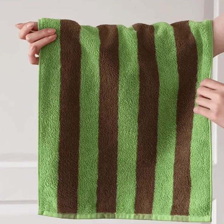 Ręcznik w Retro Paski (Chunky)