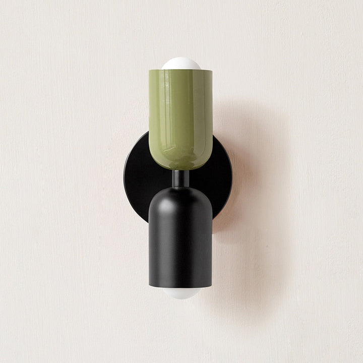 Żywa, minimalistyczna lampa ścienna z dwoma żarówkami