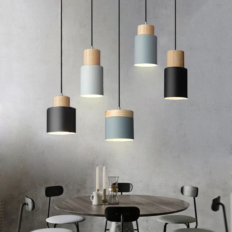 Nowoczesne Wiszące Lampy LED Nordic z Metalu i Drewna - Lampy do Jadalni i Kuchni