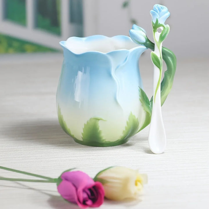 3D Różowa Kwiatowa Filiżanka Ceramiczna Kubek Do Kawy Urocze Estetyczne Kubki Wodoodporne z Łyżeczką Letnie Zimowe Przybory do Picie Prezenty na Walentynki