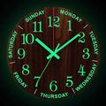 GlowClock – Luksusowy Drewniany Zegar Ścienny z Nocnym Światłem
