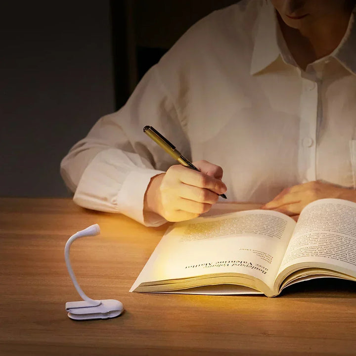 Mini Lampa Książkowa - Przenośna Lampa Clip-On z Ładowaniem USB, Przyciemniająca LED do Sypialni, Ochrona Oczu i Kemping - Lampa Książkowa z Obracanym Klipsem 360°