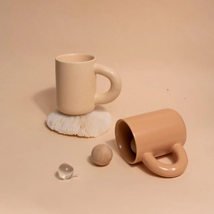 Proste, solidne kubki ceramiczne