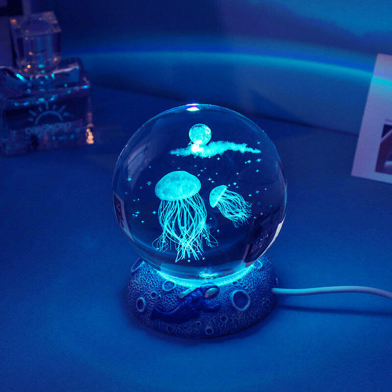 AquaGlobe Kryształowa Kula Nocna Lampa | Podwodny Świat Lampa LED | Nastrojowe Światło i Dekoracja do Domu