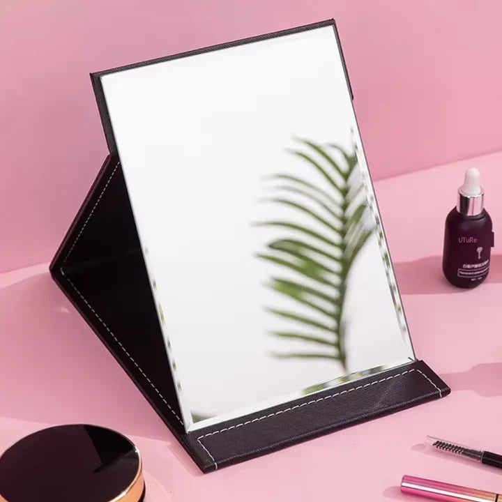 Kompaktowe lusterko do makijażu z podstawą
