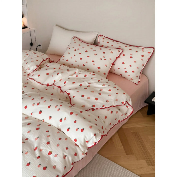 Zestaw pościeli Blossom &amp; Berry Dream 4szt. Pokrowiec na kołdrę w kwiaty
