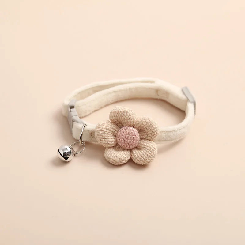 Regulowany Kotek z Kwiatem - FlowerCharm