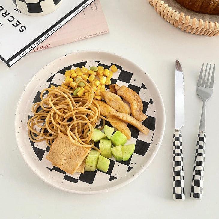 RetroChef – Stylowe sztućce ze stali nierdzewnej w wzór szachownicy
