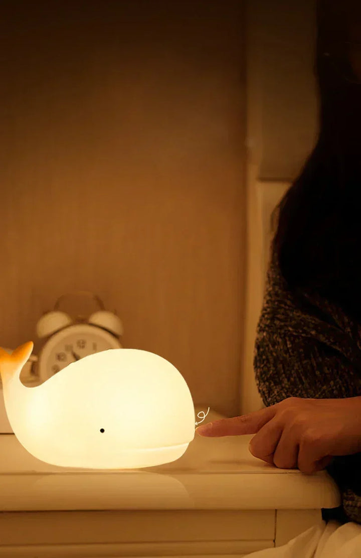 Urocza Lampa Nocna Waleń z Zmianą Koloru - GlowWhale