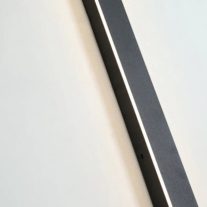 Linearna czarna minimalistyczna zewnętrzna lampa ścienna LED