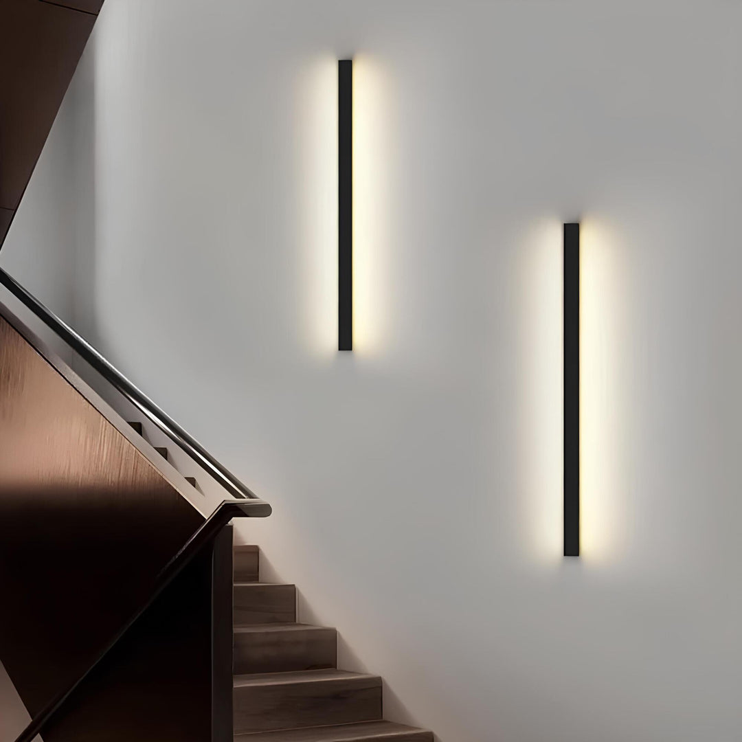 - Elegancka Lampa Ścienna LED do Współczesnego Wnętrza