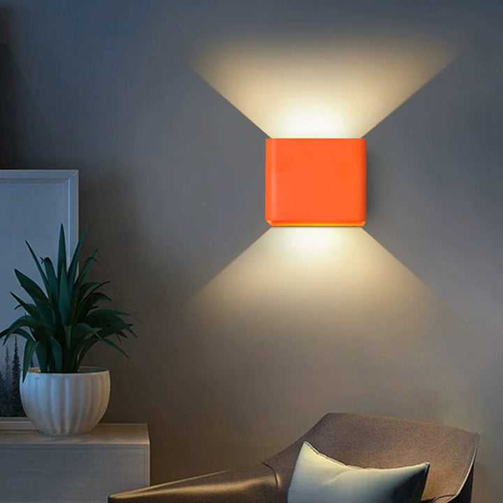 OrrSquare – Nowoczesna kwadratowa lampa ścienna do stylowego oświetlenia