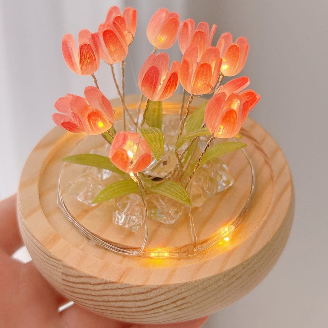 Lampa nocna LED Tulipan na baterie – Uspokajające bezprzewodowe światło do sypialni i pokoju dziecięcego |