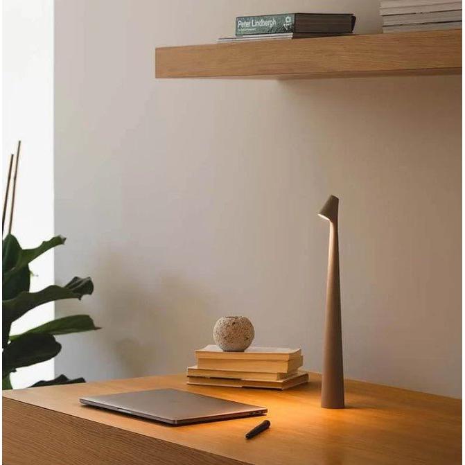 Nordycka Minimalistyczna Bezprzewodowa Lampa Stołowa LED