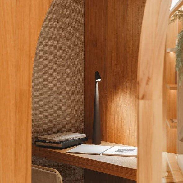 Nordycka Minimalistyczna Bezprzewodowa Lampa Stołowa LED