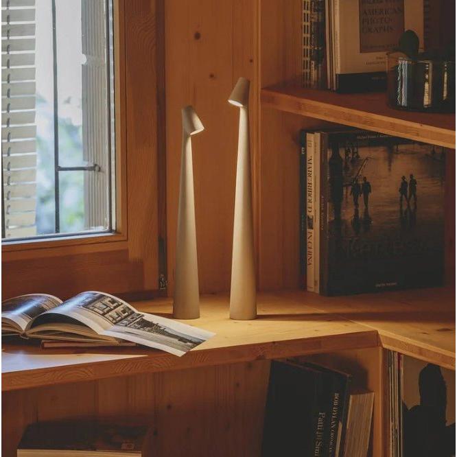 Nordycka Minimalistyczna Bezprzewodowa Lampa Stołowa LED