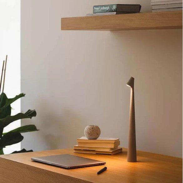 Nordycka Minimalistyczna Bezprzewodowa Lampa Stołowa LED