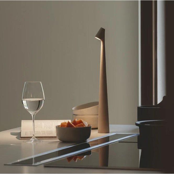 Nordycka Minimalistyczna Bezprzewodowa Lampa Stołowa LED