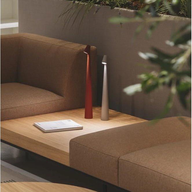 Nordycka Minimalistyczna Bezprzewodowa Lampa Stołowa LED