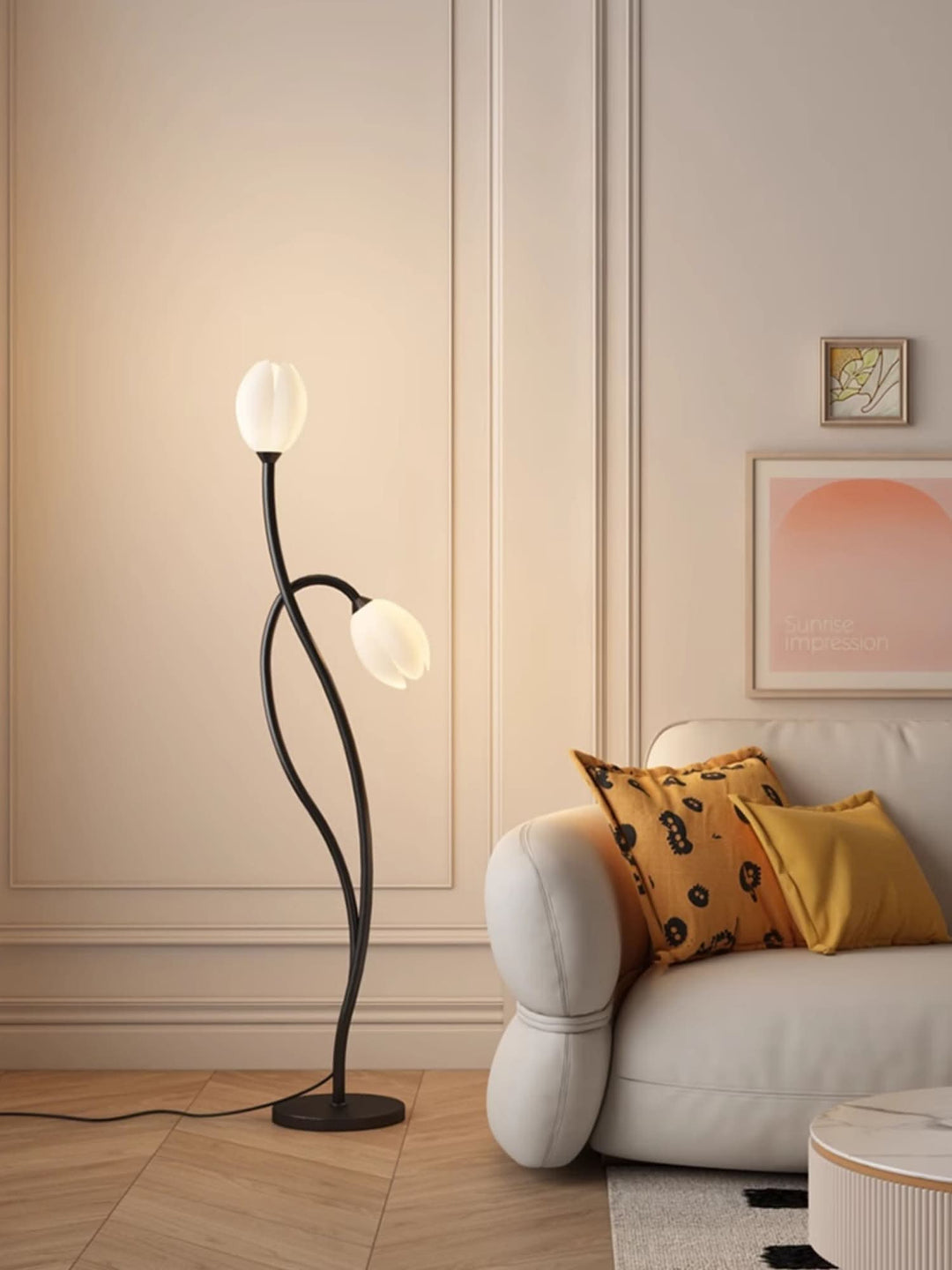 Nowoczesna Lampa Podłogowa w Kształcie Kwiatu z Gniazdem G9