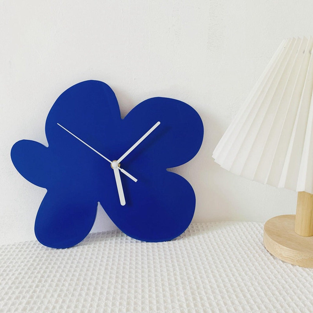 Zegar ścienny Flower Blob z akrylu