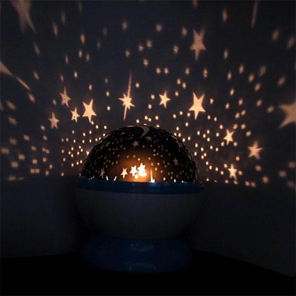 Piękna lampka nocna z gwieździstym niebem |