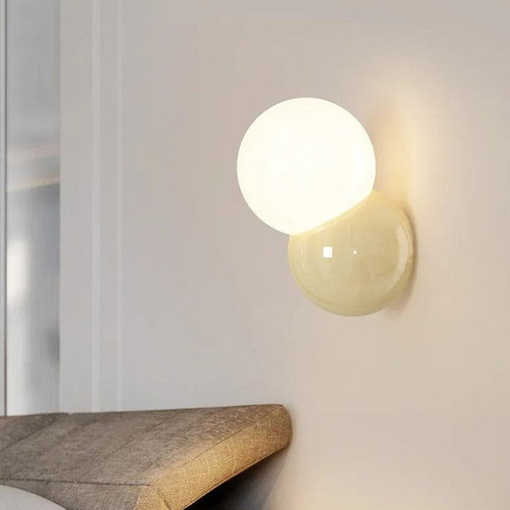 Nordycka Lampa Ścienna Bubble | Włącznik Przyciskowy