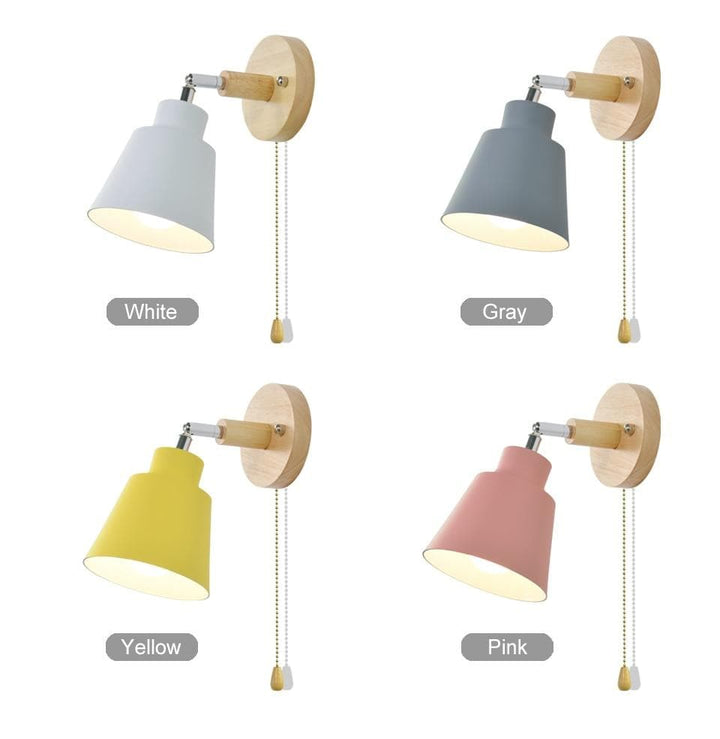 Obrotowa lampa ścienna Collin z przełącznikiem na łańcuszku