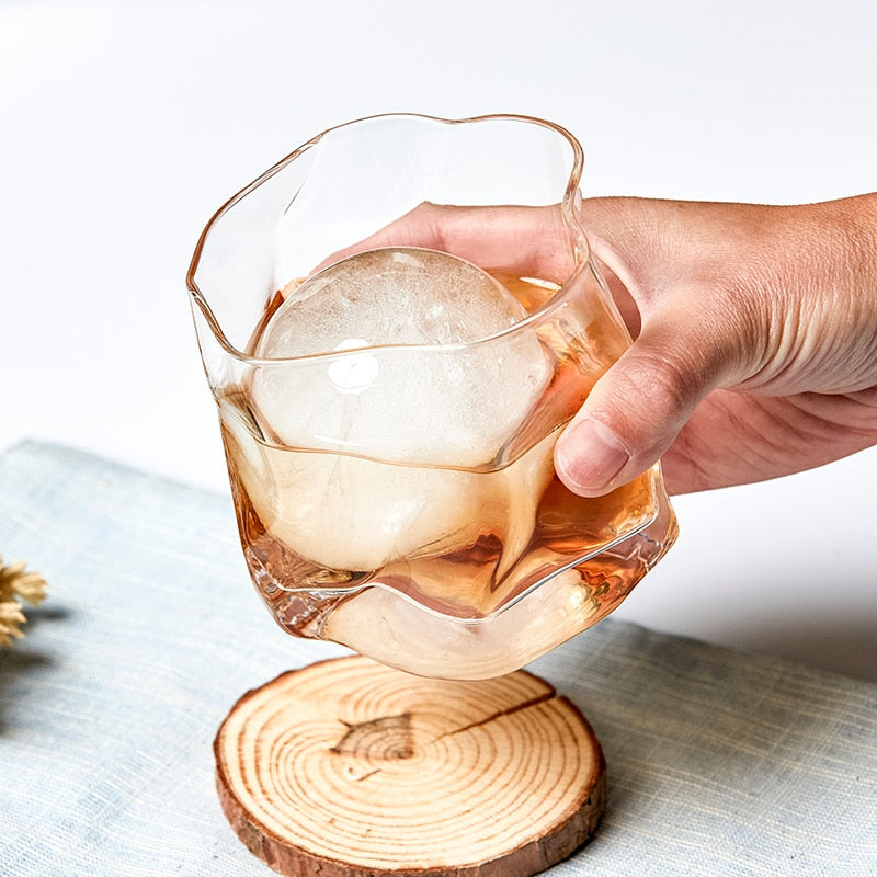 Zestaw szklanek do whisky o zniekształconej fakturze