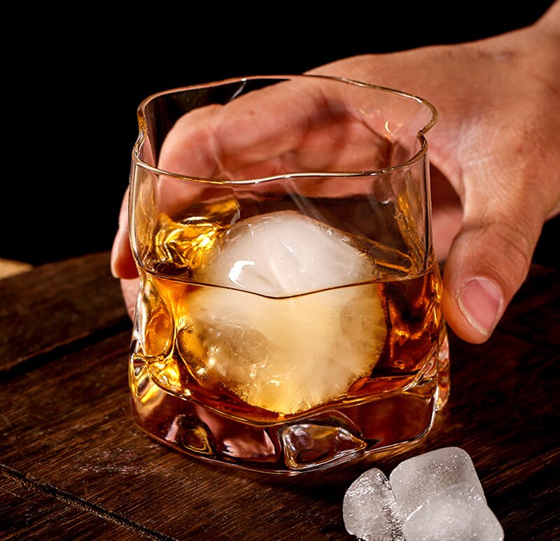 Zestaw szklanek do whisky o zniekształconej fakturze
