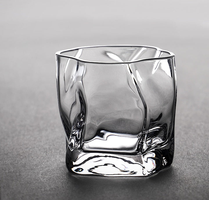 Zestaw szklanek do whisky o zniekształconej fakturze