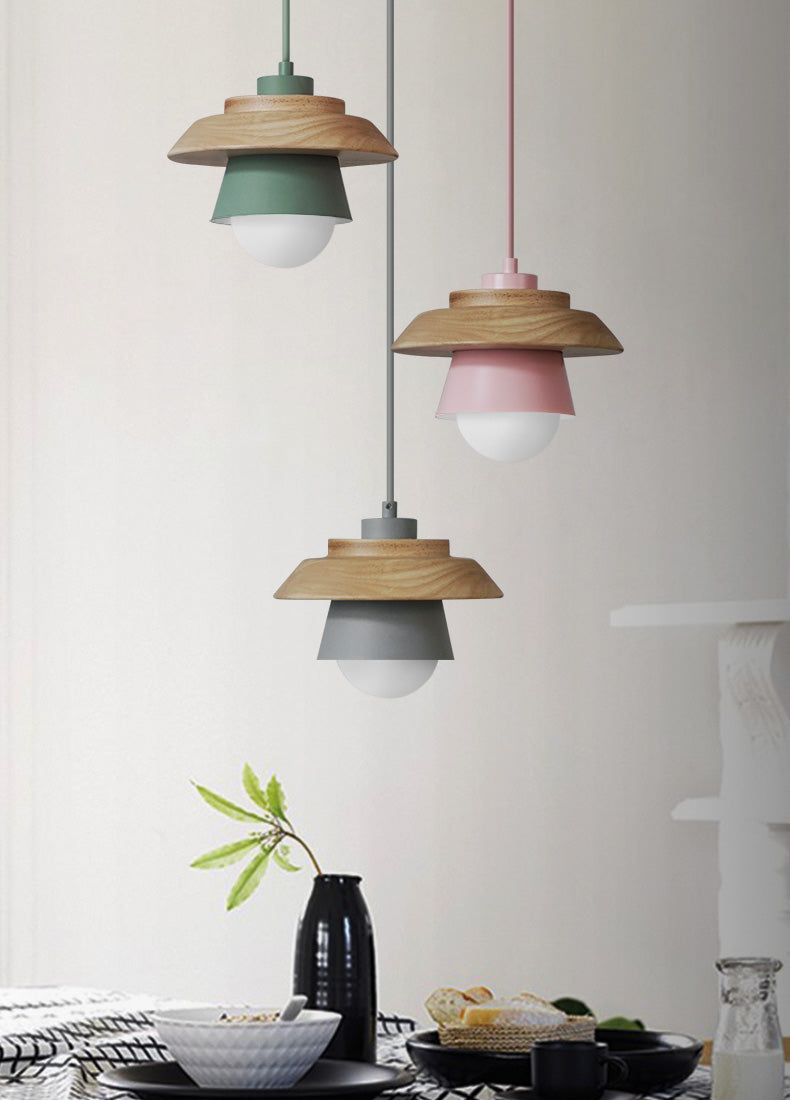 Lampy wiszące z nordyckiego drewna