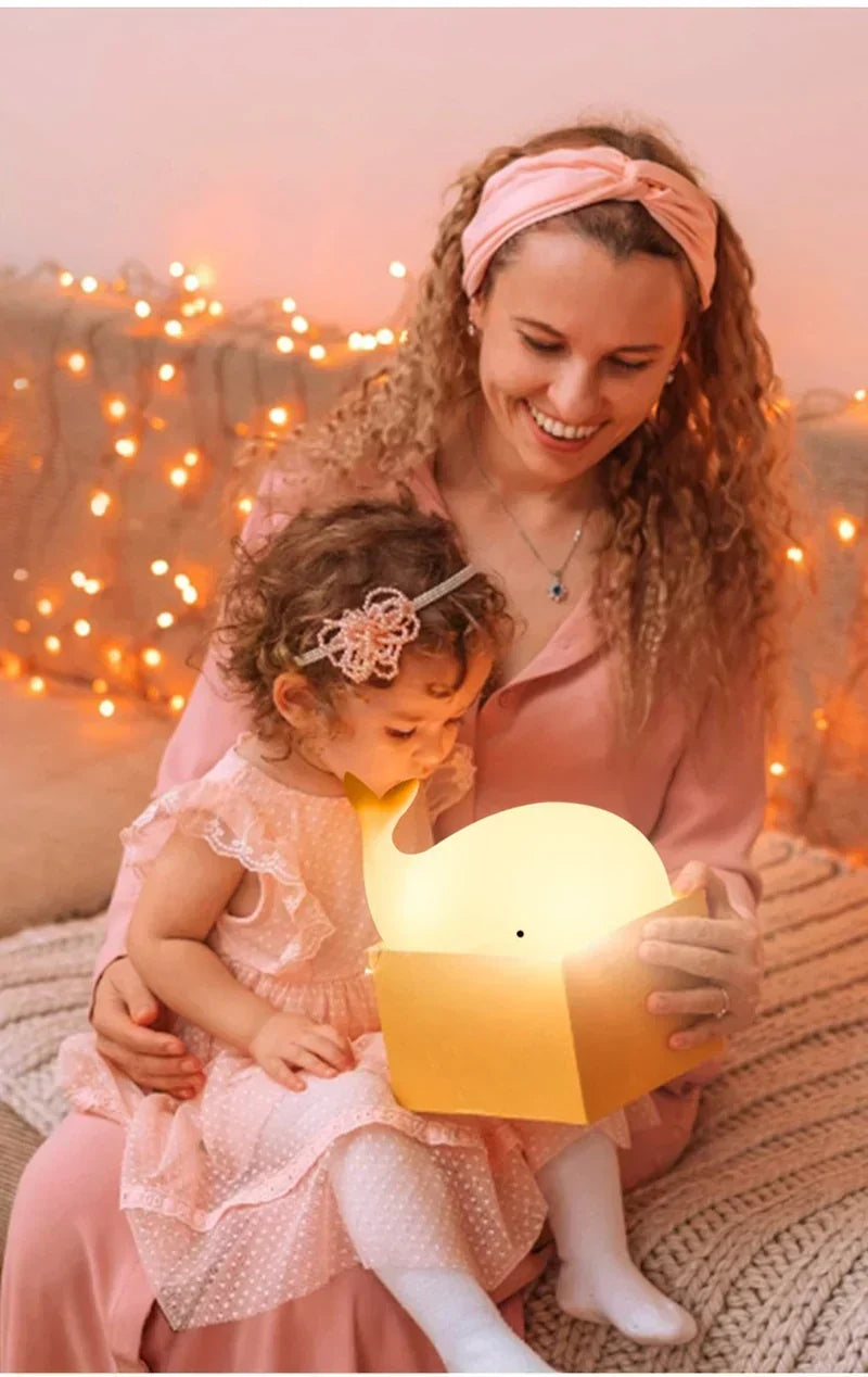 Urocza Lampa Nocna Waleń z Zmieniającymi się Kolorami - GlowWhale