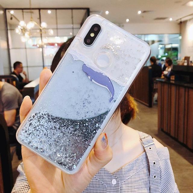 Piękna w Różowym Etui na Telefon |