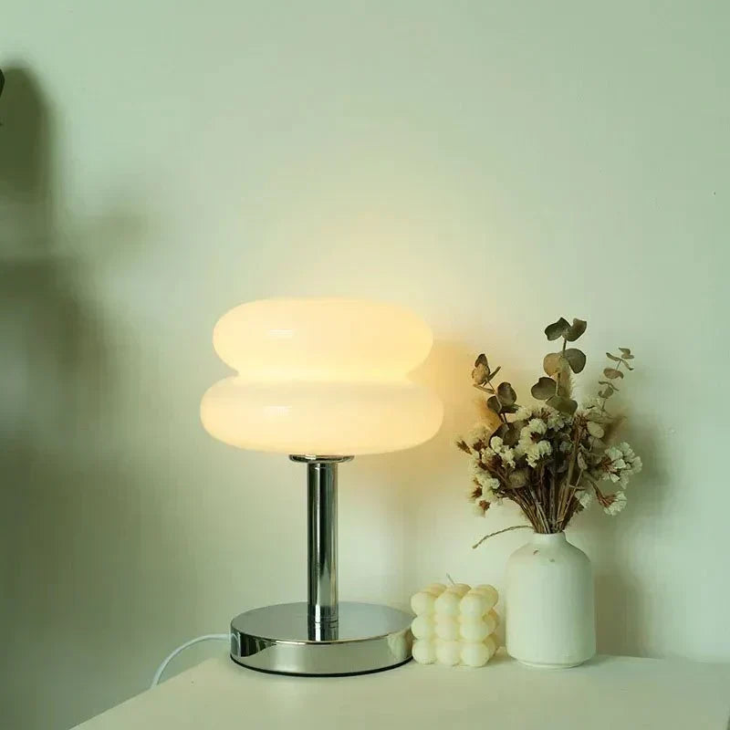 Lampa stołowa Retro Macaron wykonana z kolorowego szkła
