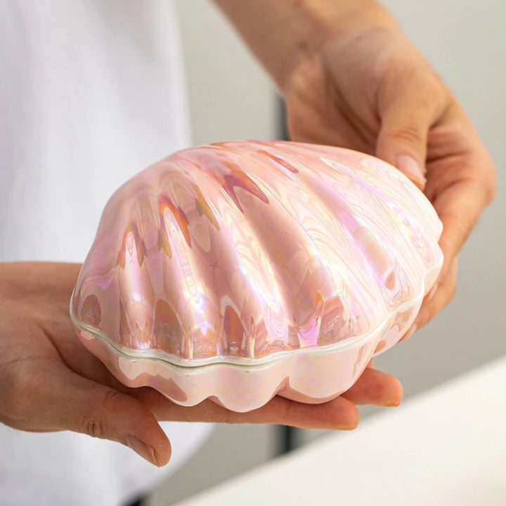 Ceramiczna szkatułka na biżuterię w kształcie muszli