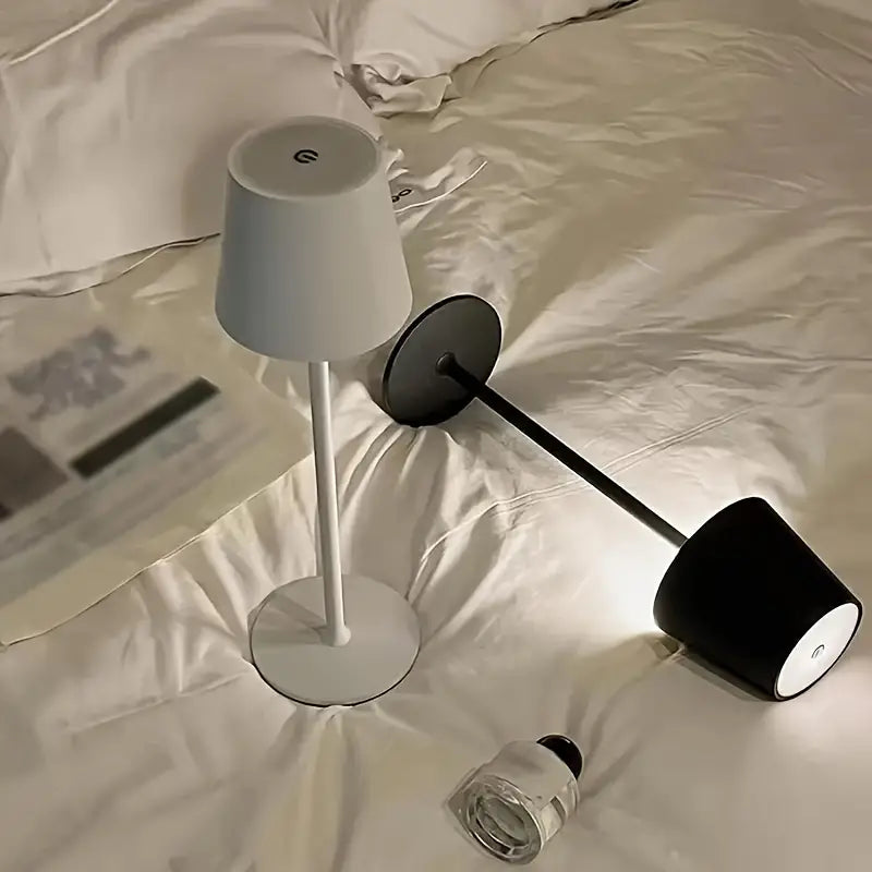 Lampa Stołowa LED – Bezprzewodowa, Z Dotykowym Sterowaniem i Regulowanym Światłem