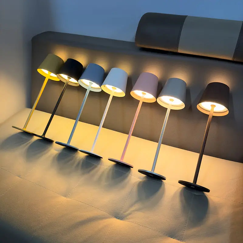 Lampa Stołowa LED – Bezprzewodowa, Z Dotykowym Sterowaniem i Regulowanym Światłem