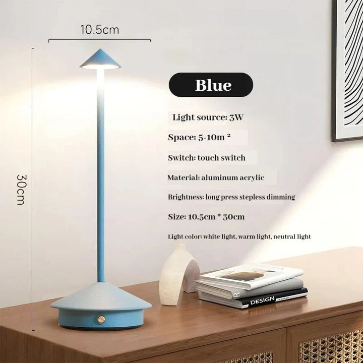 Elegancka, ładowana metalowa lampa stołowa