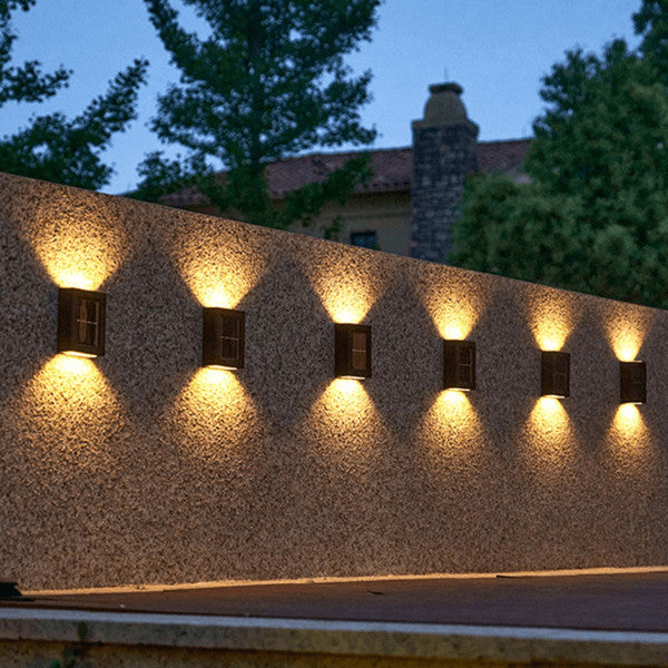Bezprzewodowe LED Solarne Lampy Ścienne Deluxe | Efektywne i Oszczędne Oświetlenie Zewnętrzne