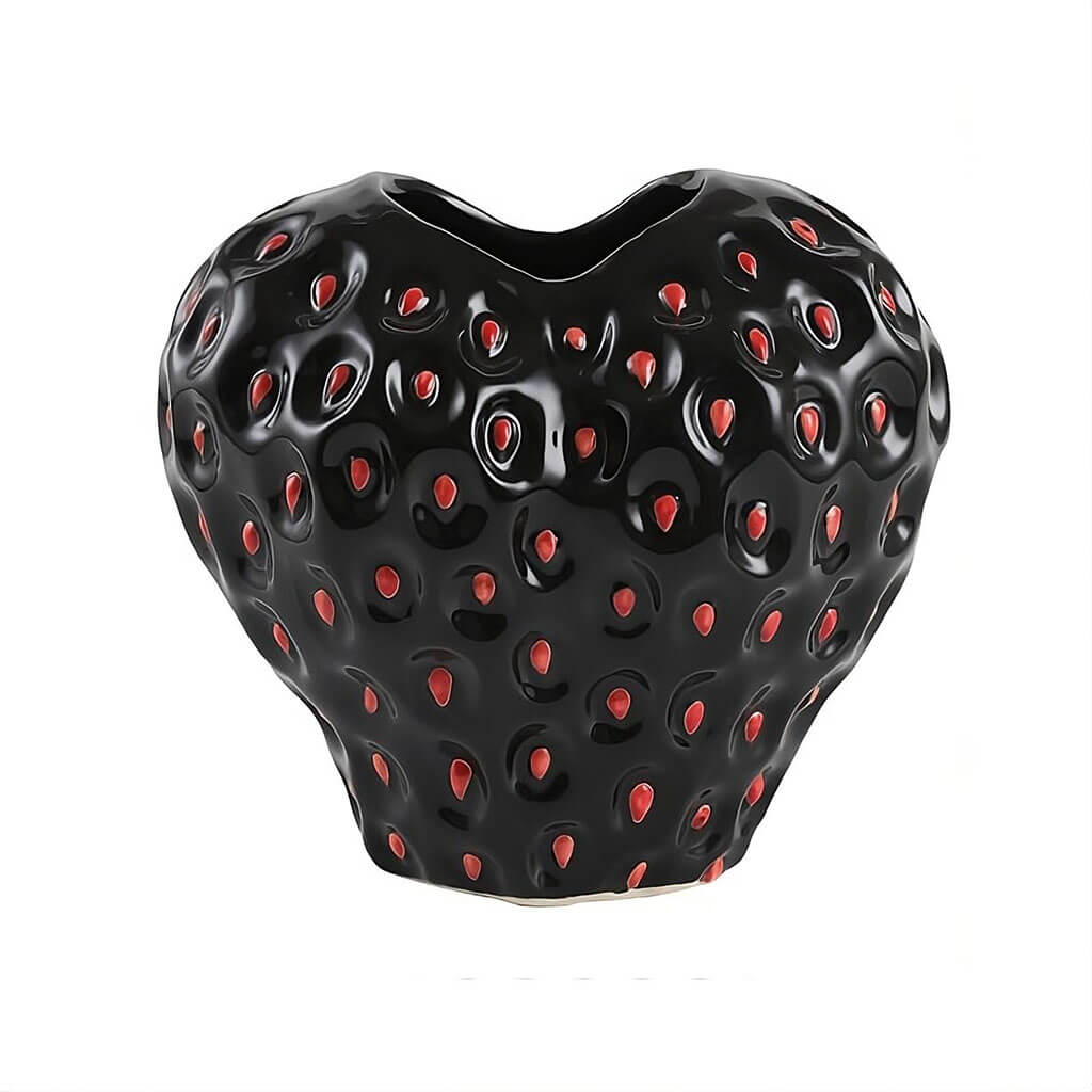 Wazon ceramiczny w kształcie truskawki